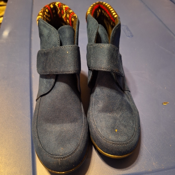 Maisie Bootie. Navy. Size 7W. New. - Picture 1 of 3